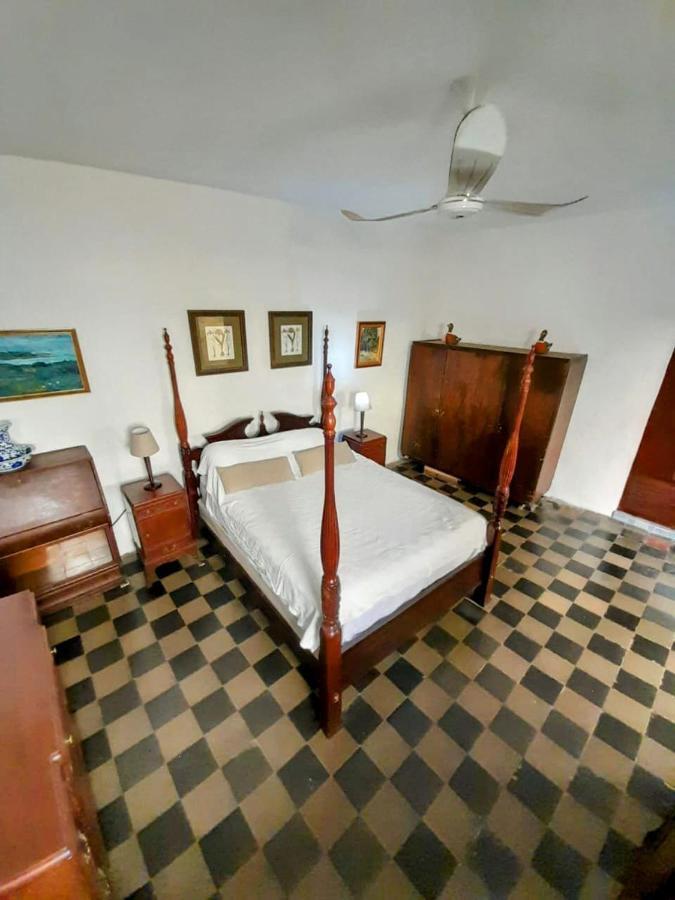 Casa Yoly Hostel غرناطة المظهر الخارجي الصورة