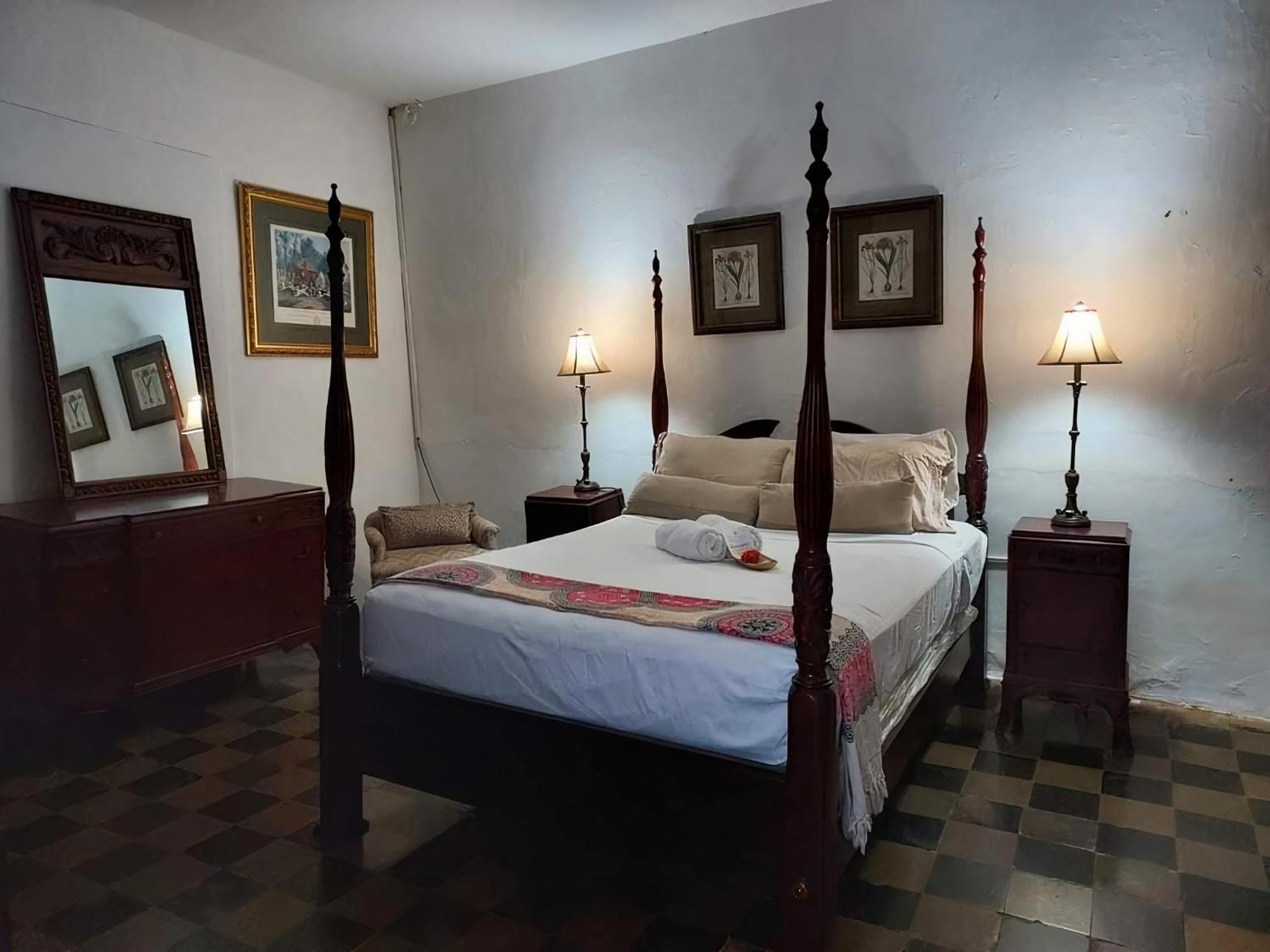 Casa Yoly Hostel غرناطة المظهر الخارجي الصورة