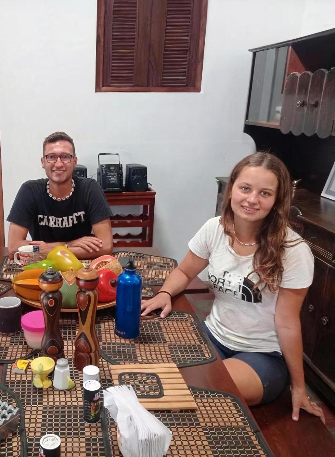 Casa Yoly Hostel غرناطة المظهر الخارجي الصورة