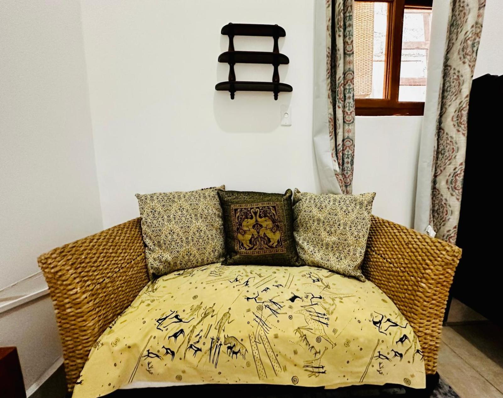 Casa Yoly Hostel غرناطة المظهر الخارجي الصورة