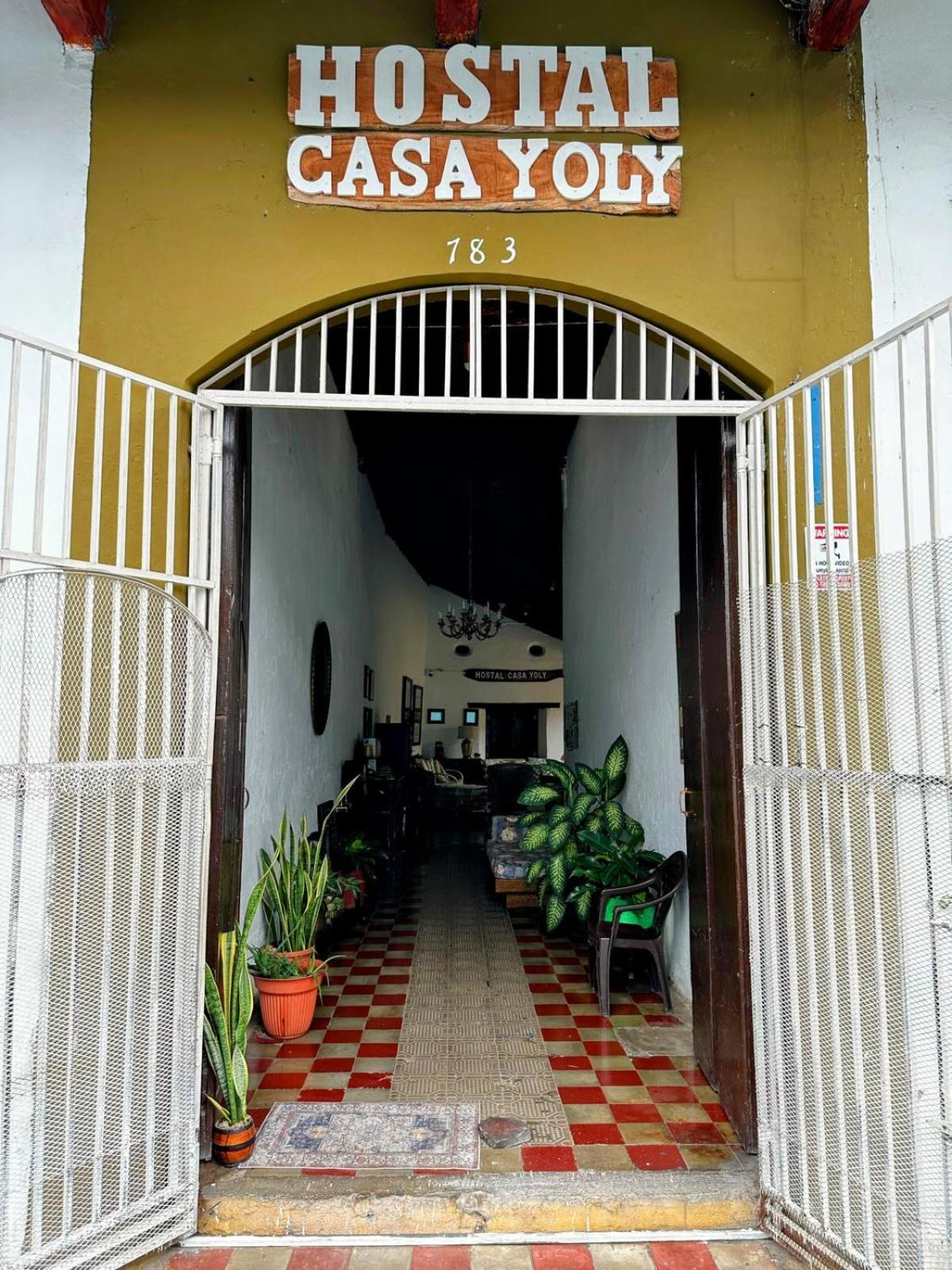Casa Yoly Hostel غرناطة المظهر الخارجي الصورة